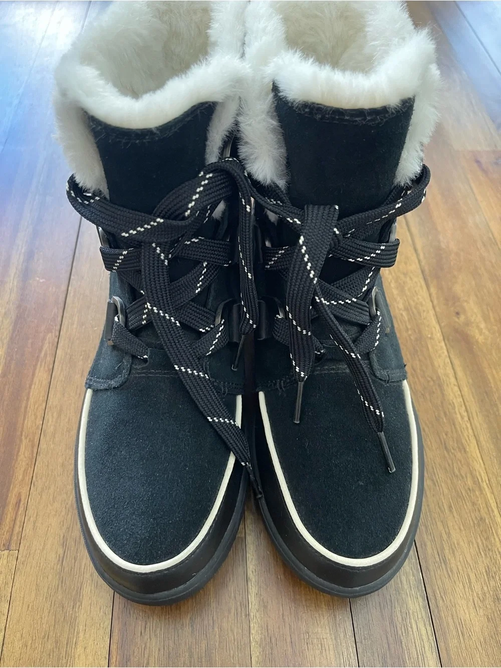SOREL Women's Tivoli V Waterproof Boot size 8
